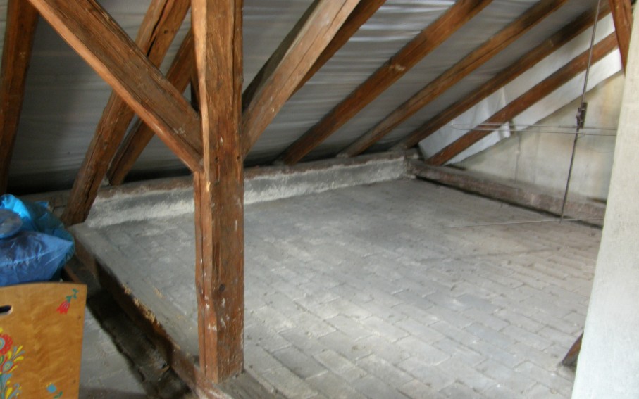 Podkroví-původní stav