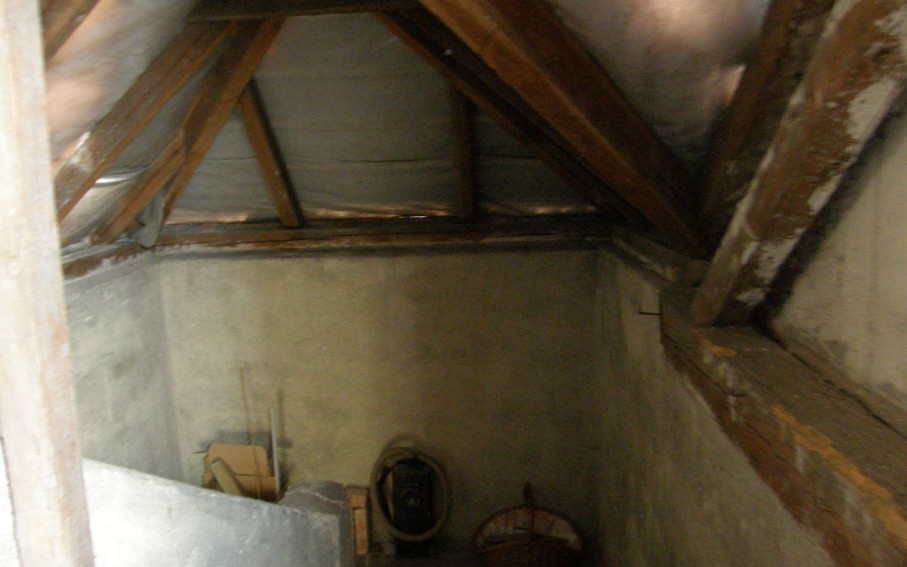 Schodiště do podkroví-původní stav